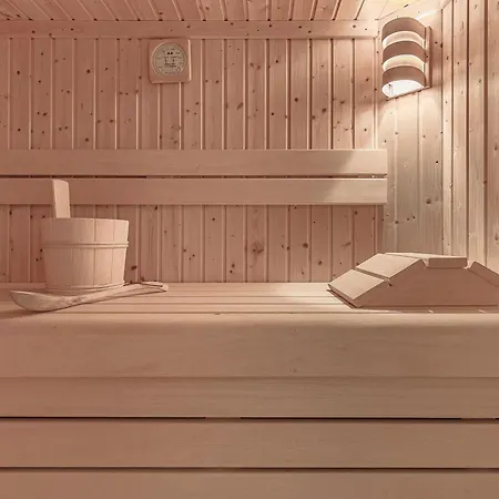Holiday home Rosen Huus 2 *