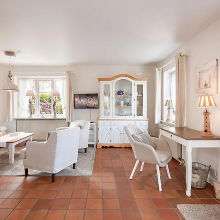 Ferienhaus Rosen Huus 2 *